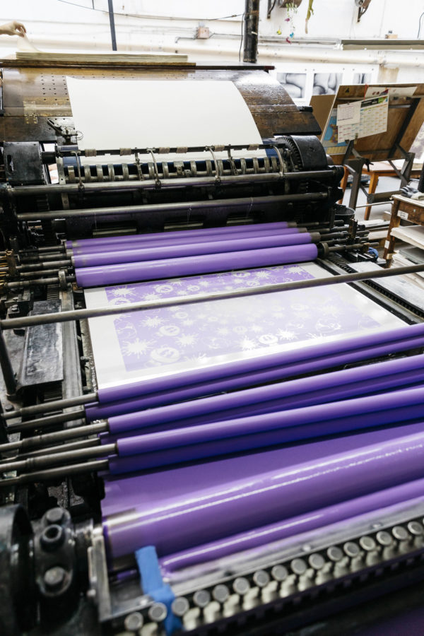 no-stain-no-gain-purple-white-edition-john-armleder-lithograph-print-them-all-mamco-geneve-printing-process